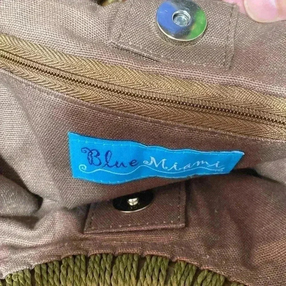 Blue Miami green macrame & dark brown button design crochet purse - Picture 8 of 9